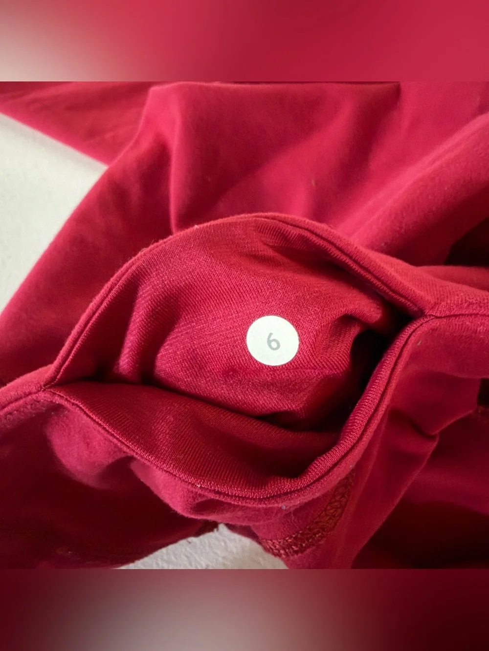 Lululemon Athletica Women's Wunder Under Cropped Leggings Red Solid Logo Size 6